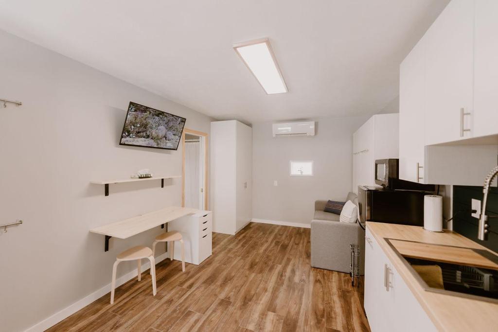 North Coast Place Маркетт Номер фото